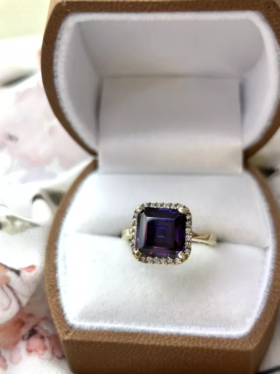 zloty-pierscionek-z-fioletowym-kamieniem-585-395g-r13-ean-gtin-5905868206203