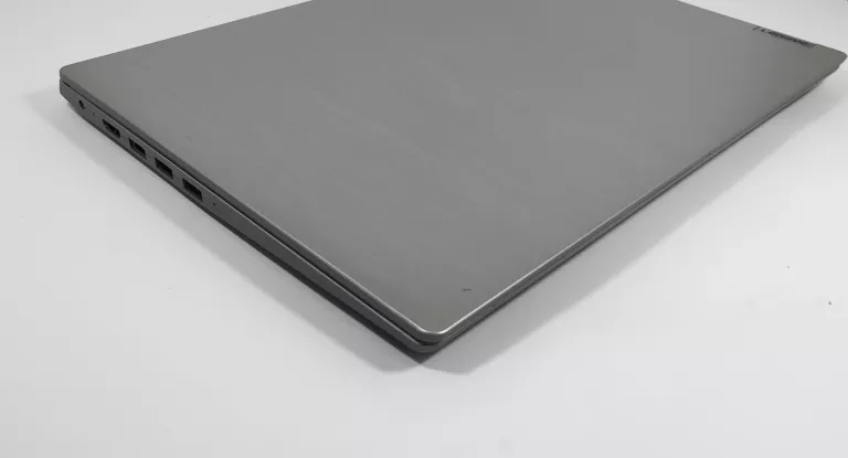 LAPTOP LENOVO IDEAPAD 3 14ADA05 AMDRYZEN3 8/256G
