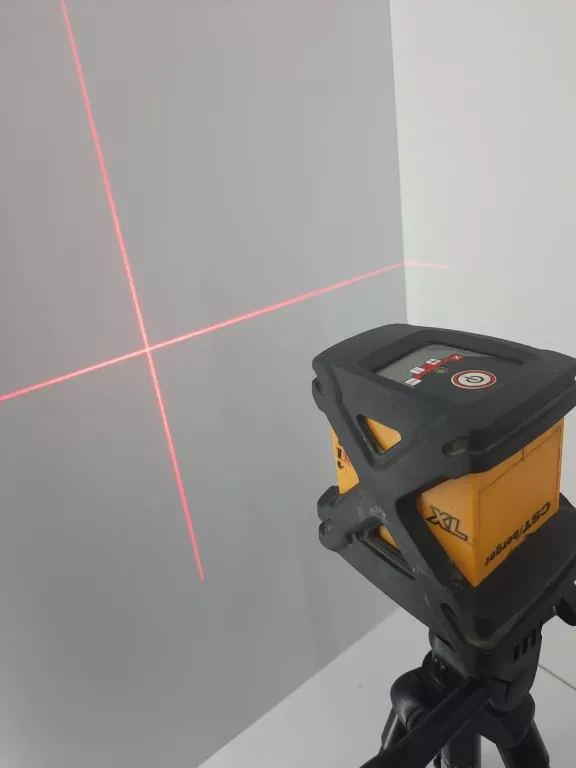 LASER KRZYŻOWY CST-BERGER -ILMXL+ STATYW