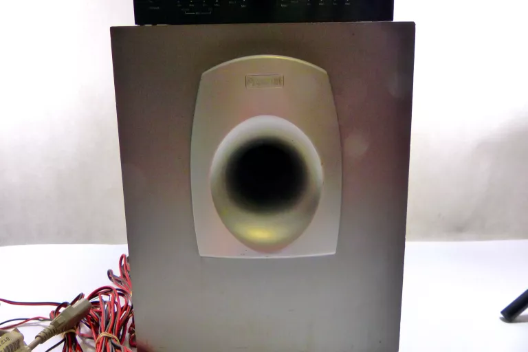 WZMACNIACZ VOICE KRAFT VK-338USB MAGNAT TOPAS 5.1A