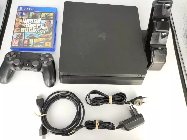 KONSOLA PS4 1TB
