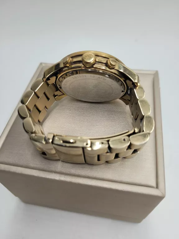 zegarek-michael-kors-mk5305-ksztalt-koperty-okragla