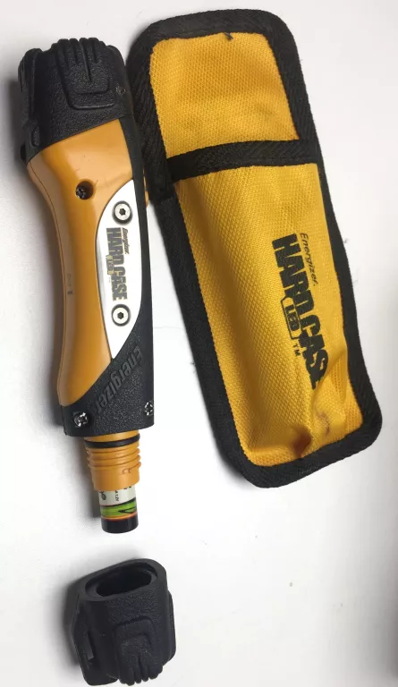 latarka-energizer-zolta-z-futeralem-stan-11323-2