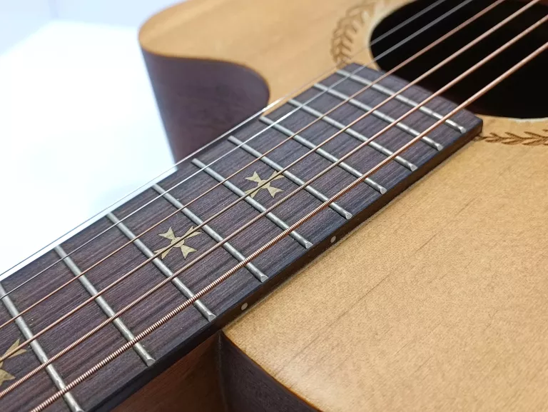 gitara-akustyczna-crusader-cf320-wersja-praworeczna