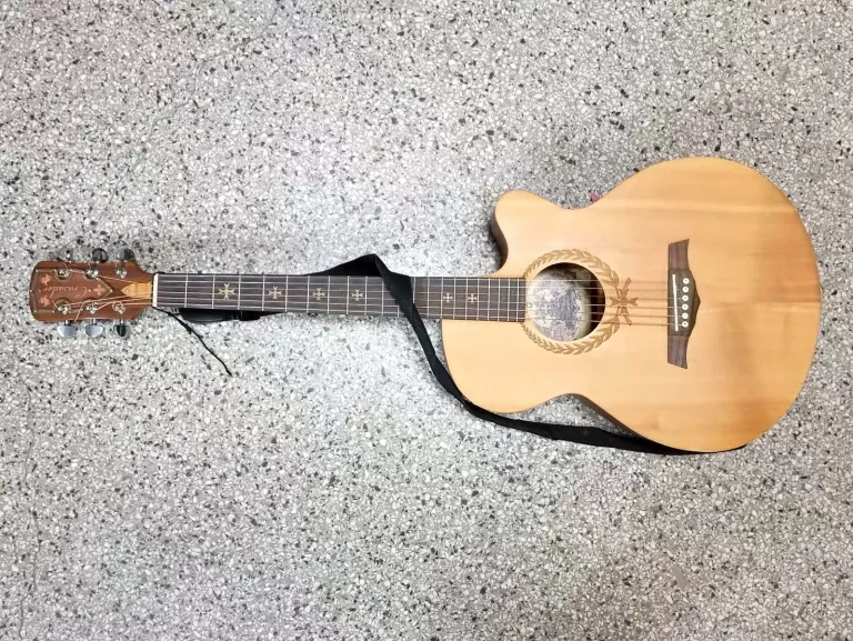 gitara-akustyczna-crusader-cf320-stan-uzywany