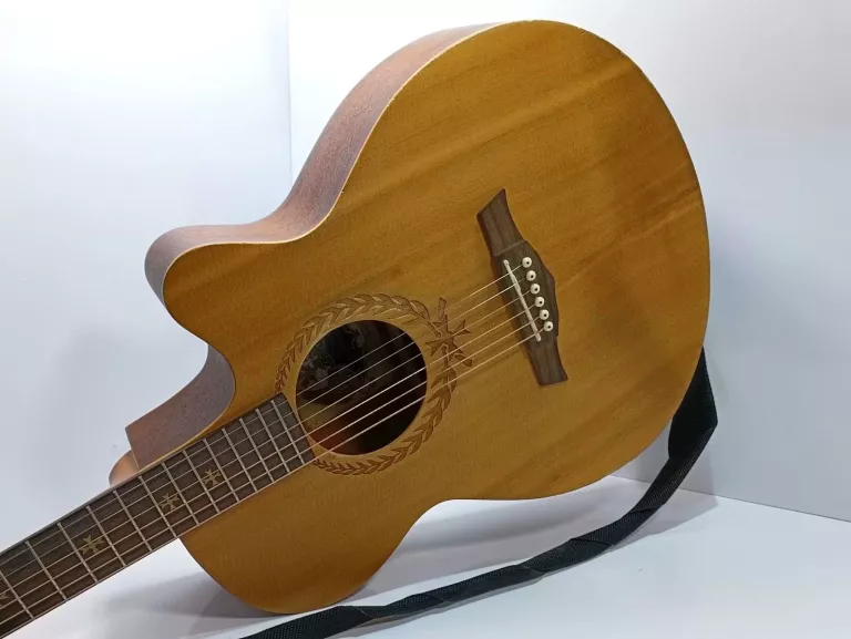 gitara-akustyczna-crusader-cf320-stan-uzywany