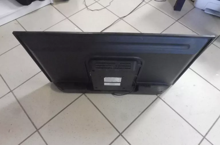 TELEWIZOR TCL 32DD420 PILOT