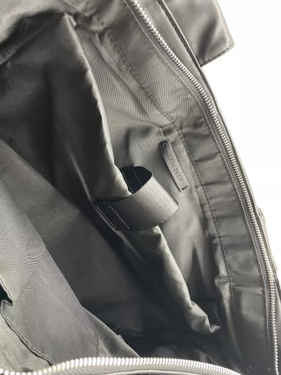 torba-czarna-cropp-5791n-99x-material-dominujacy-inny