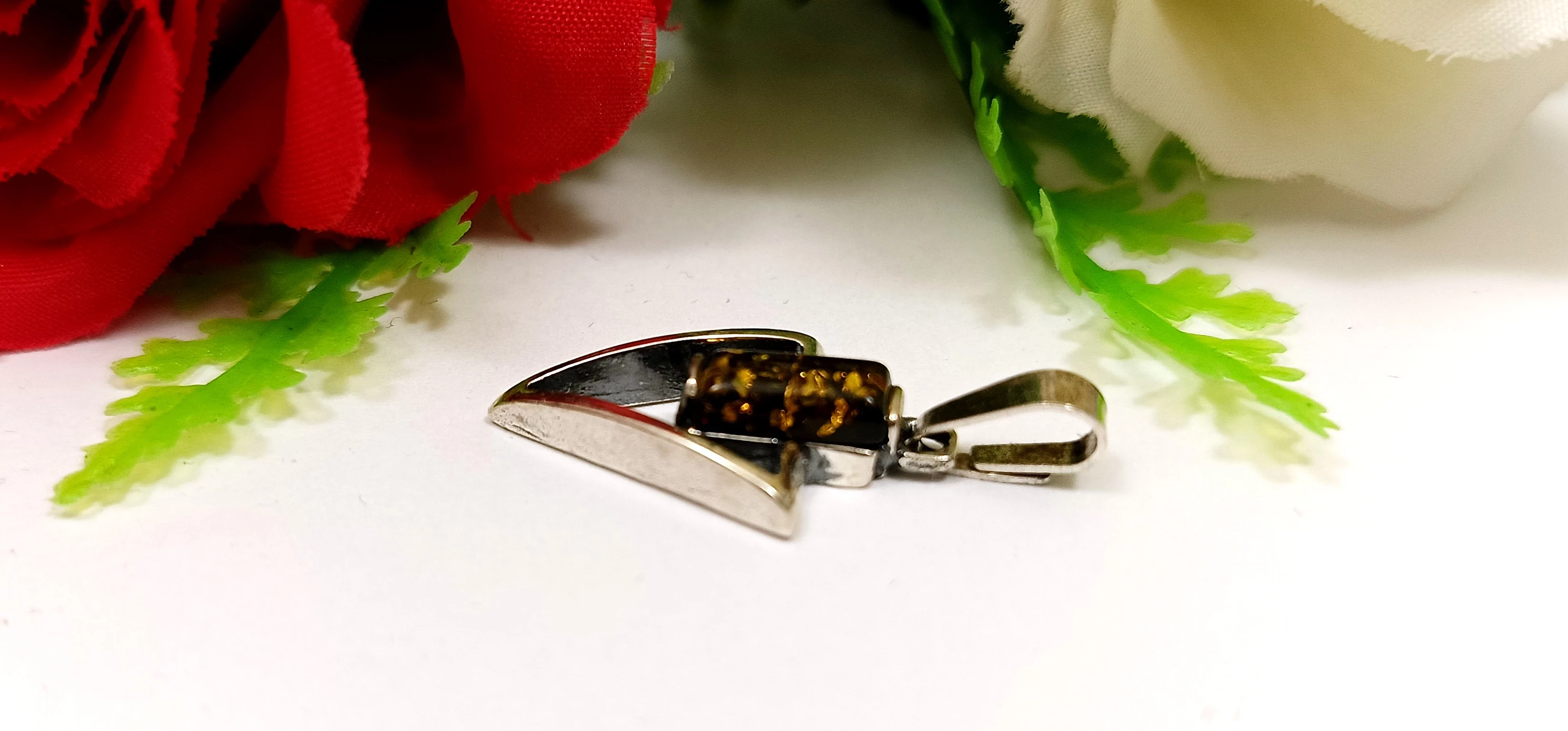 piekna-srebrna-zawieszka-z-kamieniem-276g-925-rodzaj-2205-2