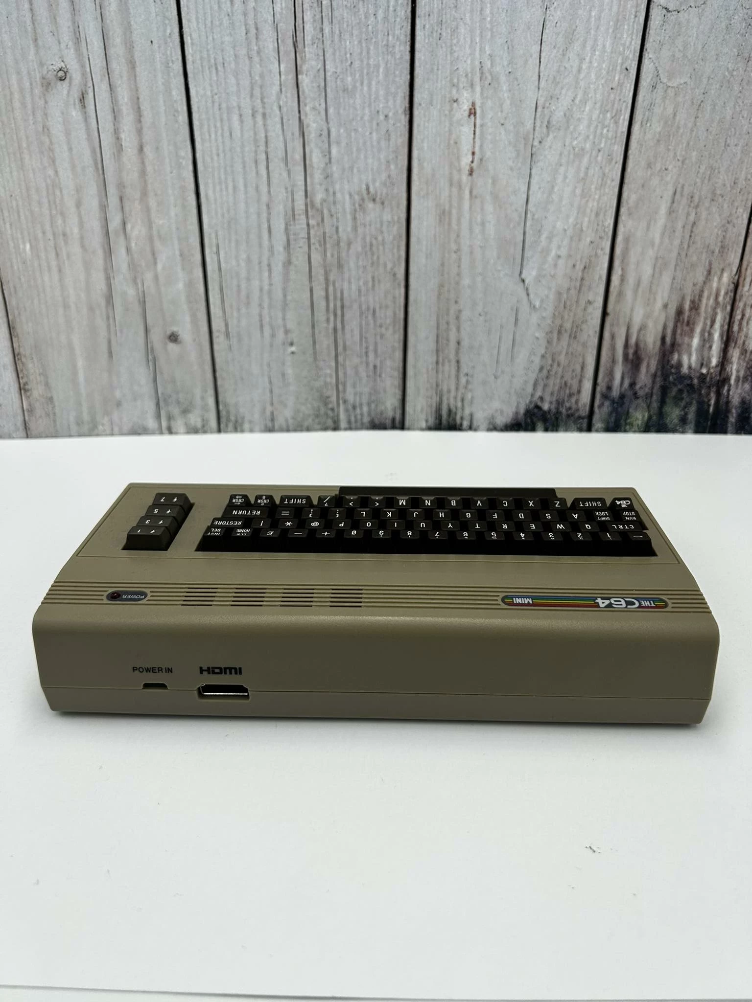 konsola-the-c64-mini-commodore-64-retro-gry-producent-248798-1870315