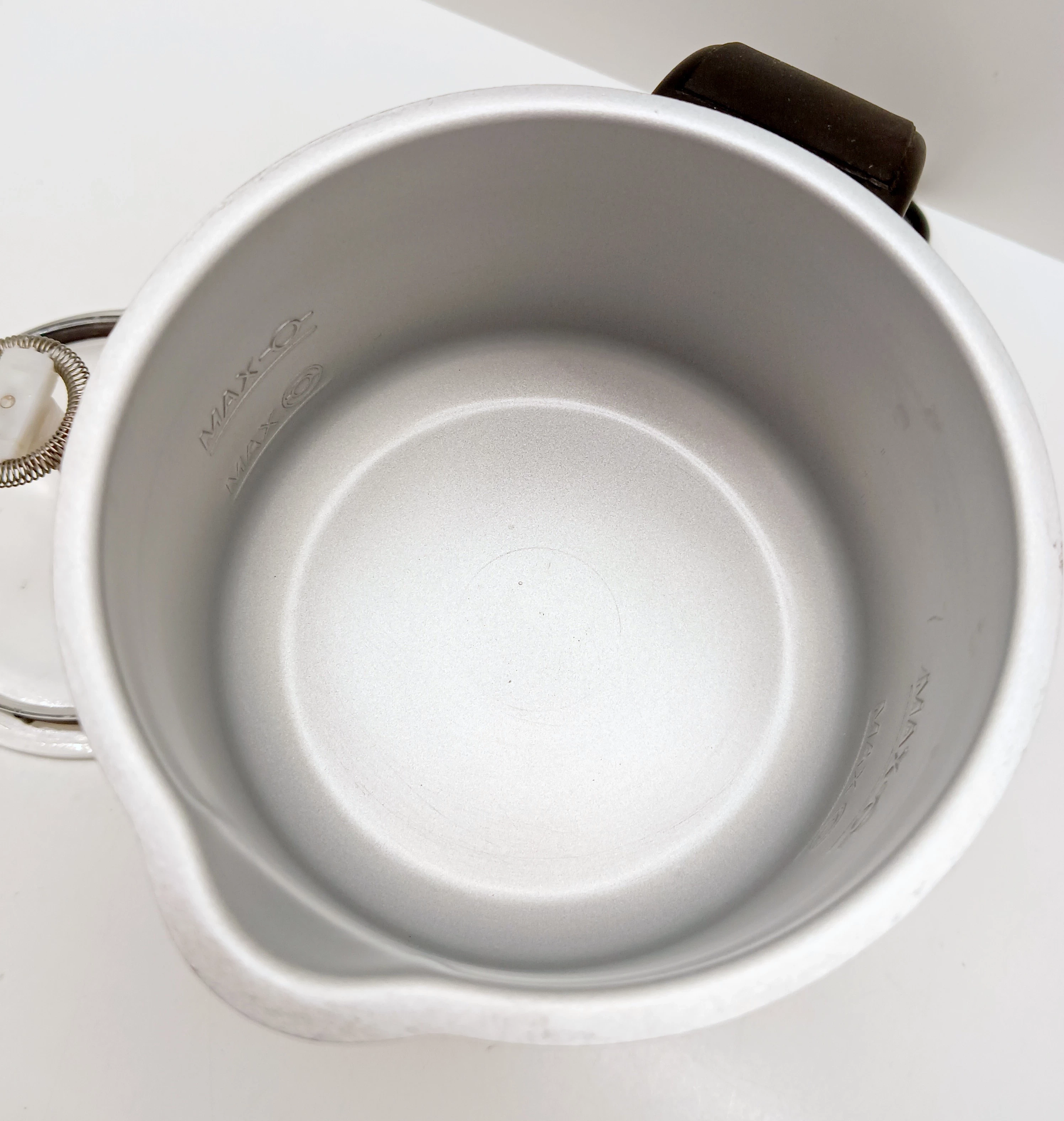 spieniacz-do-mleka-italico-cafe-my-milky-kolor-dominujacy-bezowybrazowy