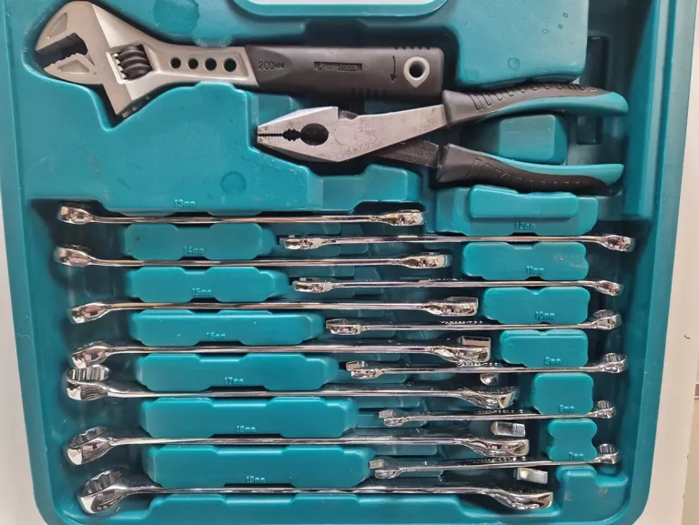 zestaw-kluczy-kamasa-tools-k-25014-90el-polecamy-stan-uzywany