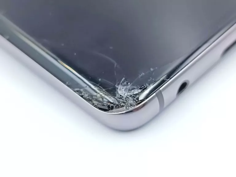 samsung-galaxy-s10-uszkodzony-ekran-typ-smartfon