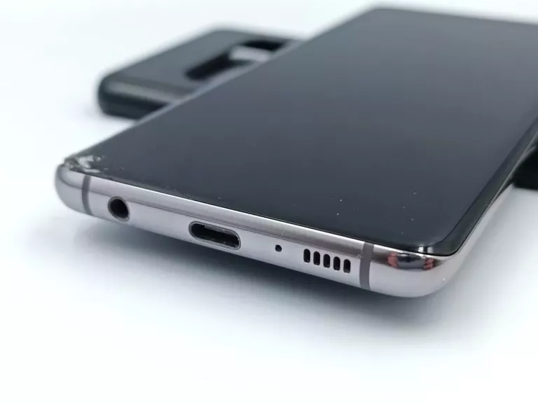samsung-galaxy-s10-uszkodzony-ekran-stan-uszkodzony