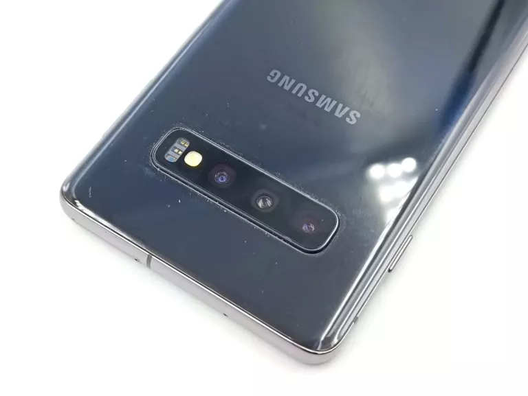 samsung-galaxy-s10-uszkodzony-ekran-przekatna-ekranu-610