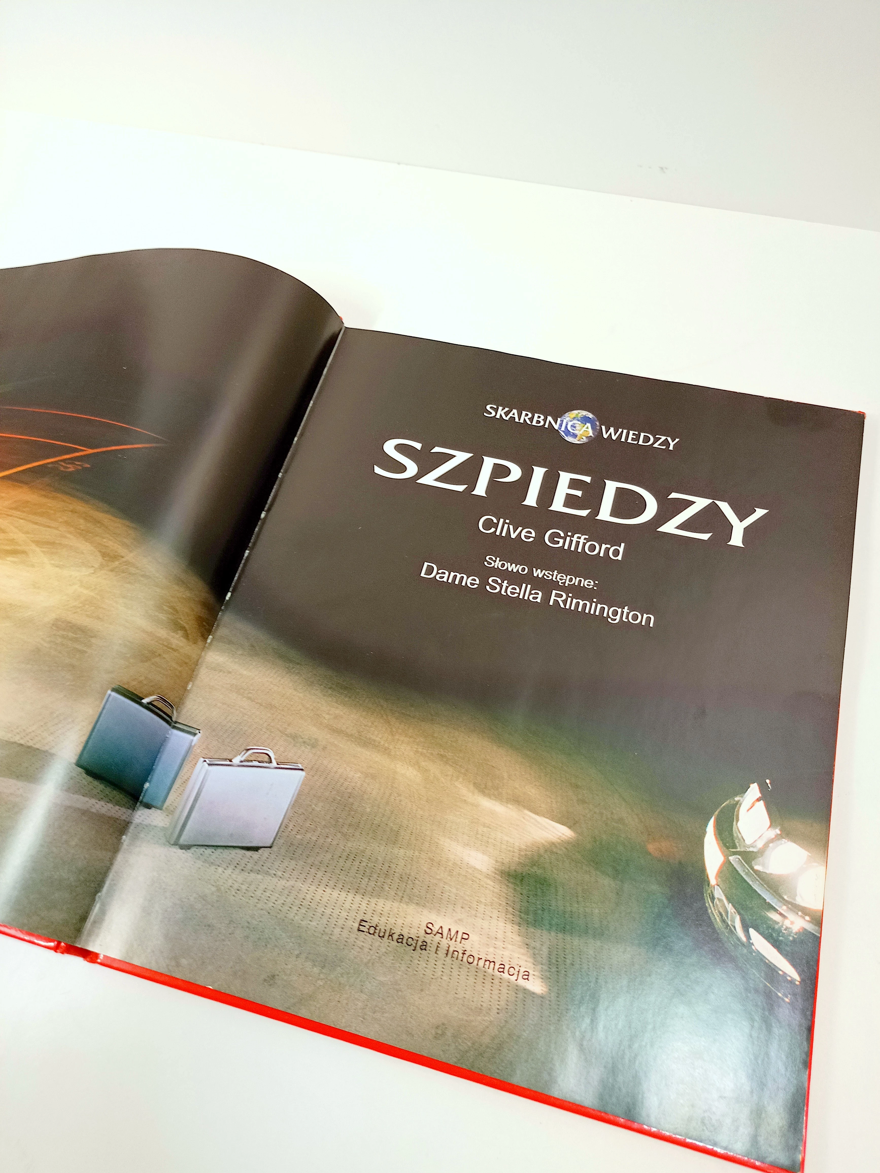 szpiedzy-album-stan-uzywany