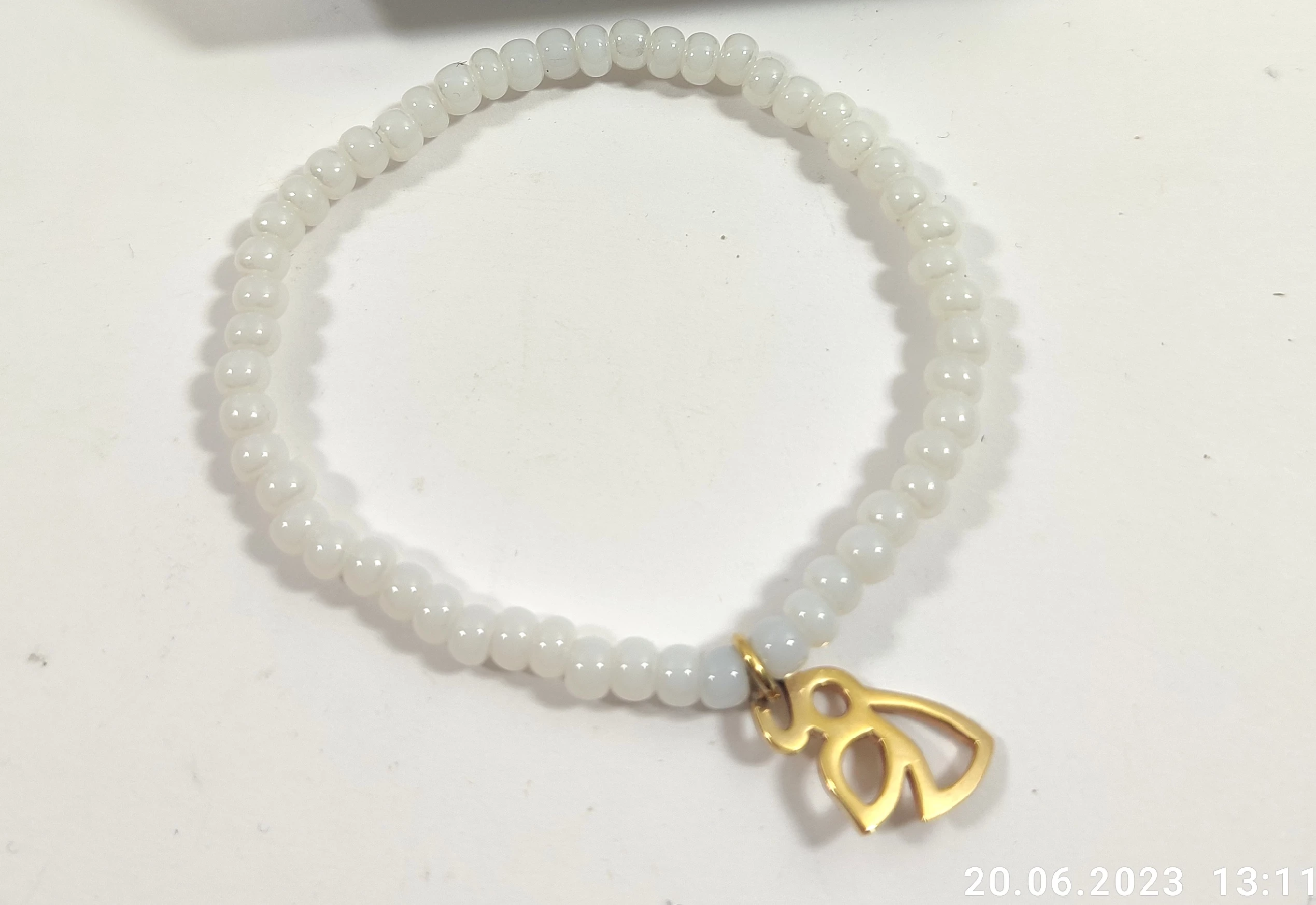 sliczna-delikatna-bransoletka-lilou-z-aniolkiem-marka-lilou