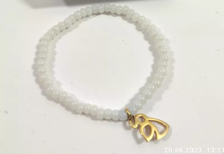 sliczna-delikatna-bransoletka-lilou-z-aniolkiem-marka-lilou