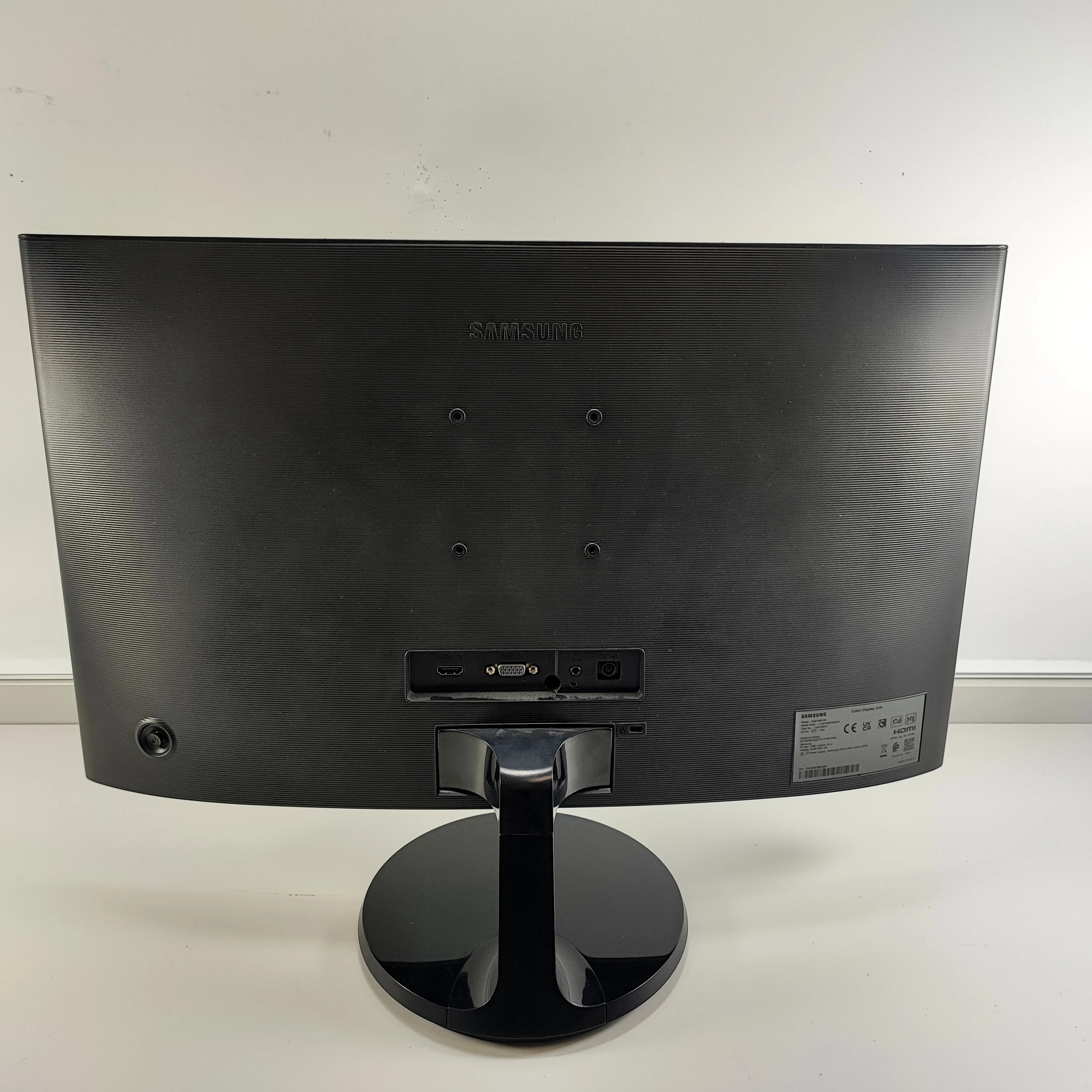 monitor-samsung-c24f390-24-cale-full-hd-kod-producenta-lc24f390fhrxen