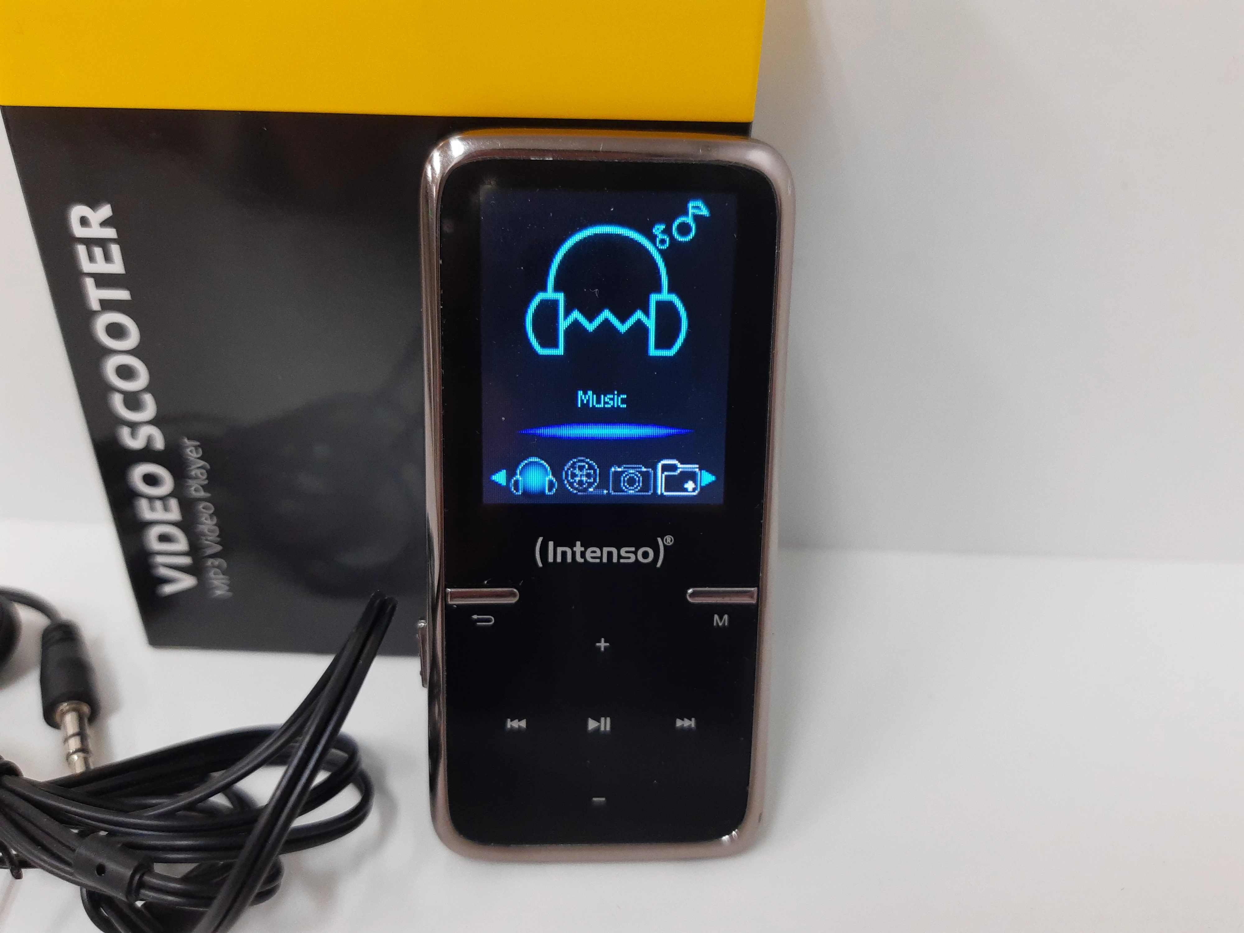 odtwarzacz-mp4-intenso-video-scooter-kod-producenta-3717460