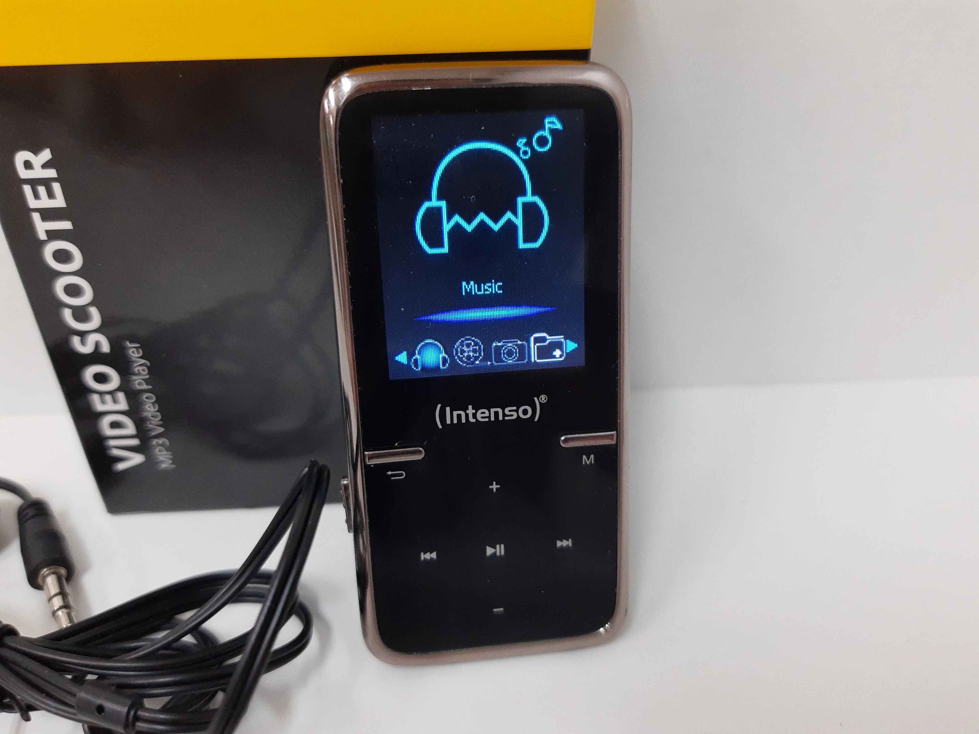 odtwarzacz-mp4-intenso-video-scooter-ean-gtin-4034303015122