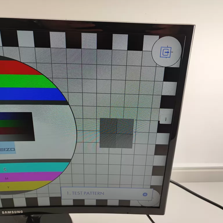 monitor-samsung-c24f390-24-cale-full-hd-rodzaj-podswietlania-led