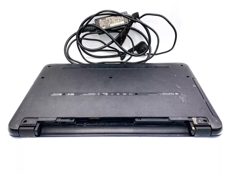 laptop-hp-bcm943142y-4-gb-256-gb-ssd-win10-przekatna-ekranu-156