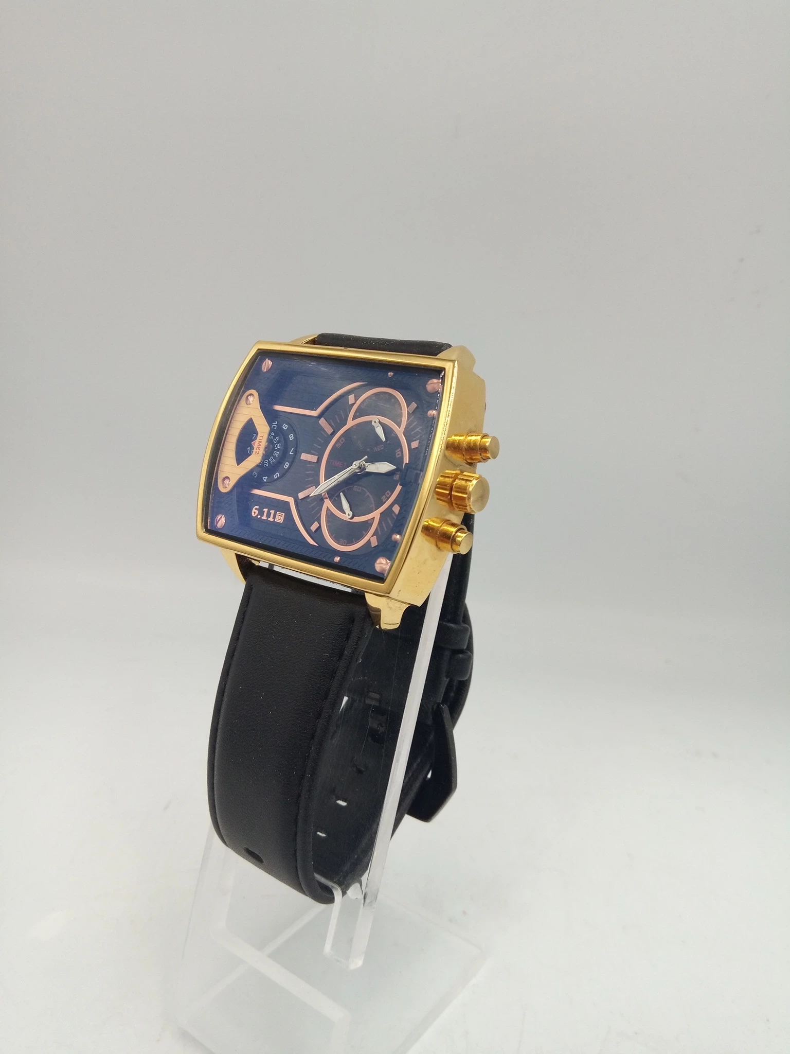 611-zegarek-meski-z-dwiema-strefami-czasowymi-kw-szkielko-mineralne