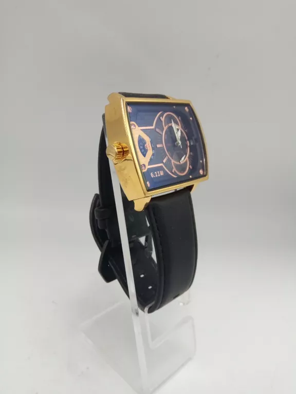 611-zegarek-meski-z-dwiema-strefami-czasowymi-kw-ksztalt-koperty-prostokatna