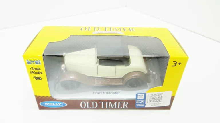 old-timer-ford-roadster-marka-248811-1955292