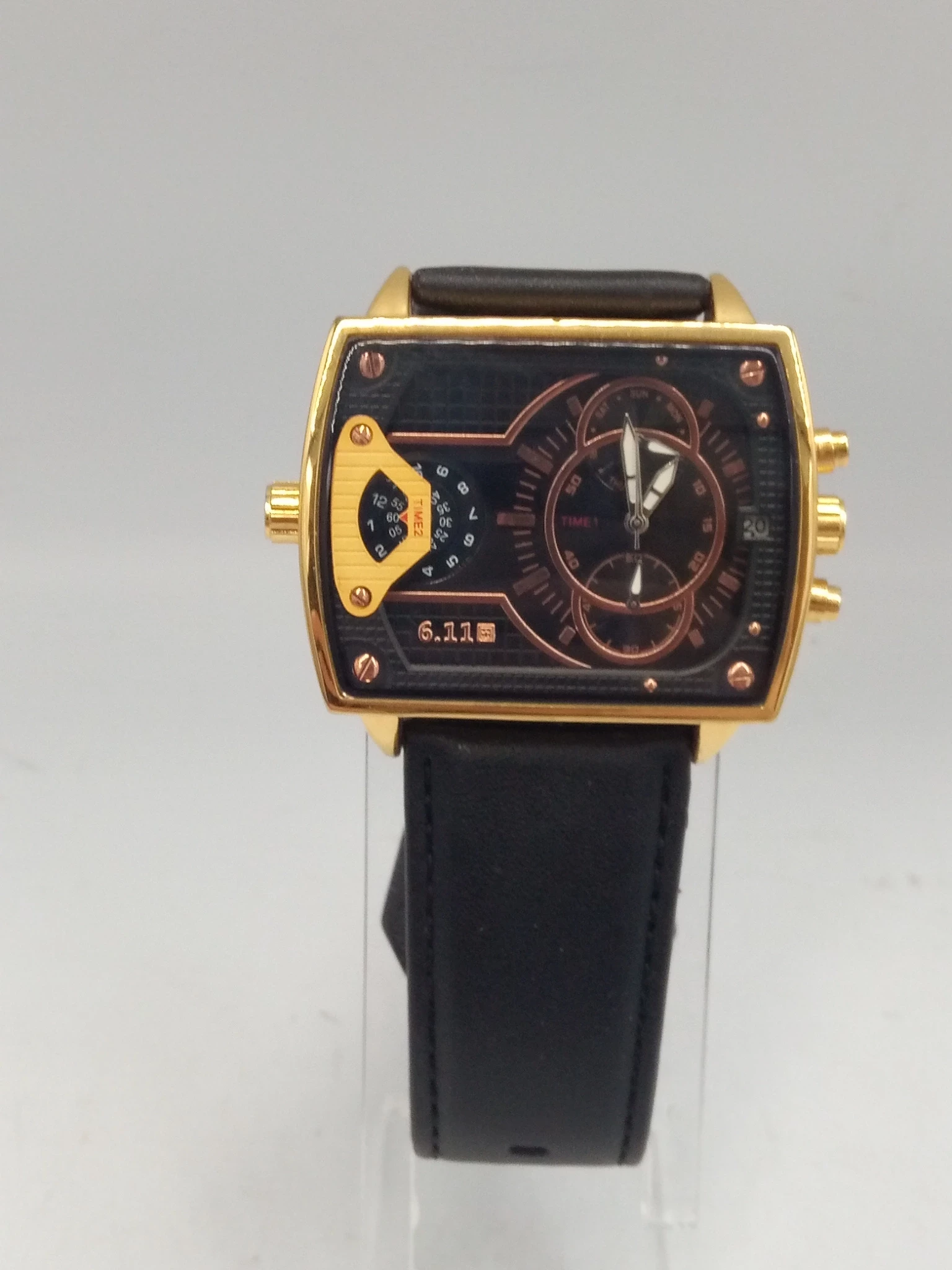 611-zegarek-meski-z-dwiema-strefami-czasowymi-kw-mechanizm-kwarcowy