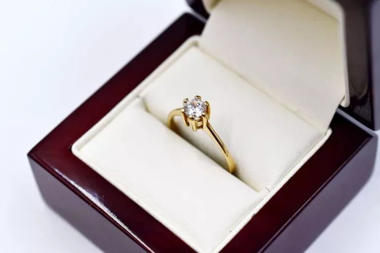 piekny-zloty-pierscionek-p-585-r-17-244g-glogowska-160-poznan