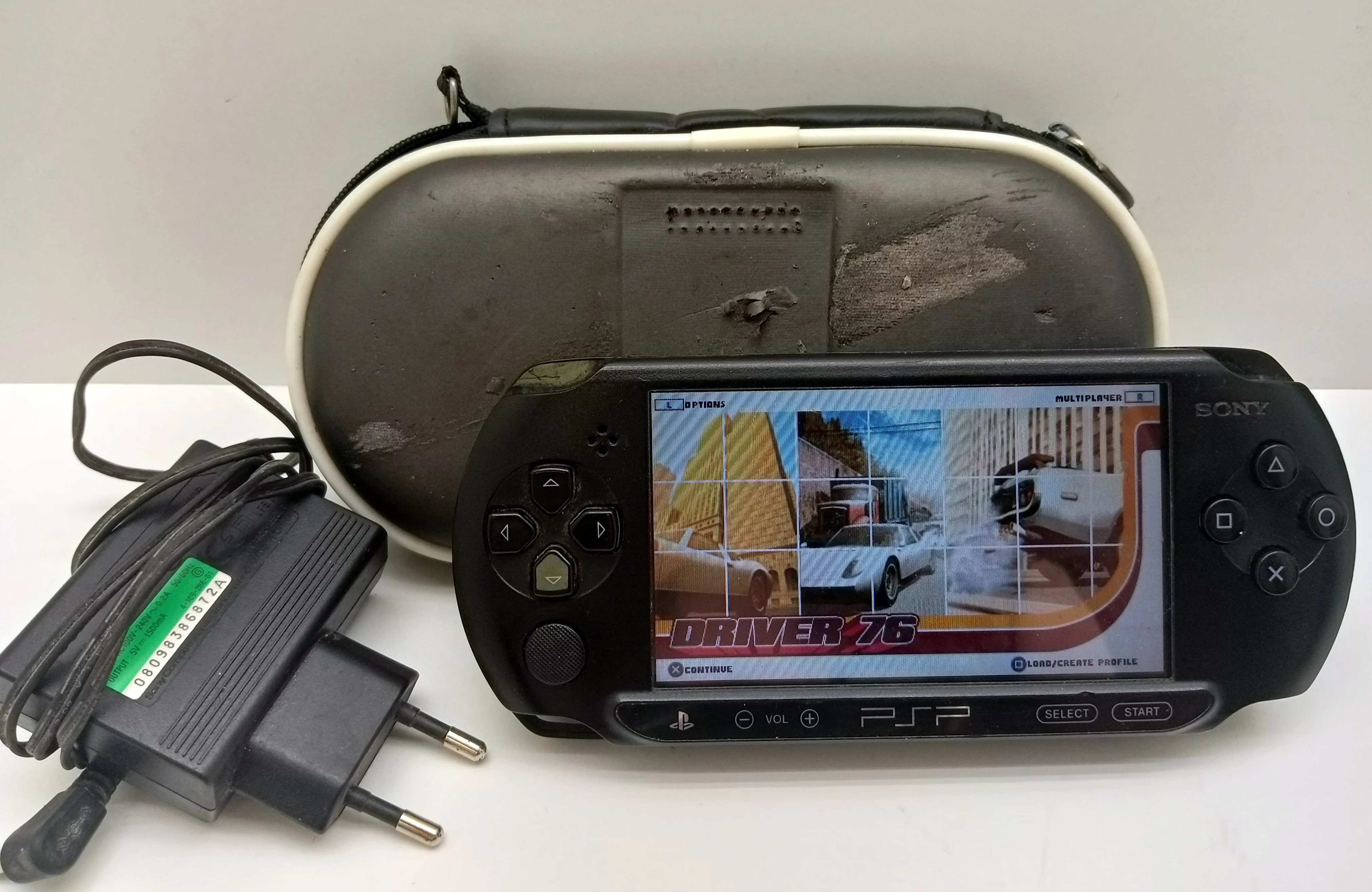 konsola-psp-e1004-czarna-z-ladowarka-bytomska-12-czeladz