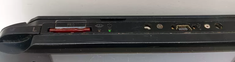 KONSOLA PSP E1004 CZARNA Z ŁADOWARKA