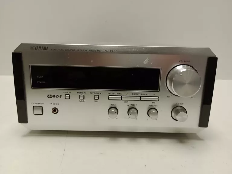 yamaha-pianocraft-rx-e200-amplituner-stereo-21-osiedle-teatralne-3u15-krakow