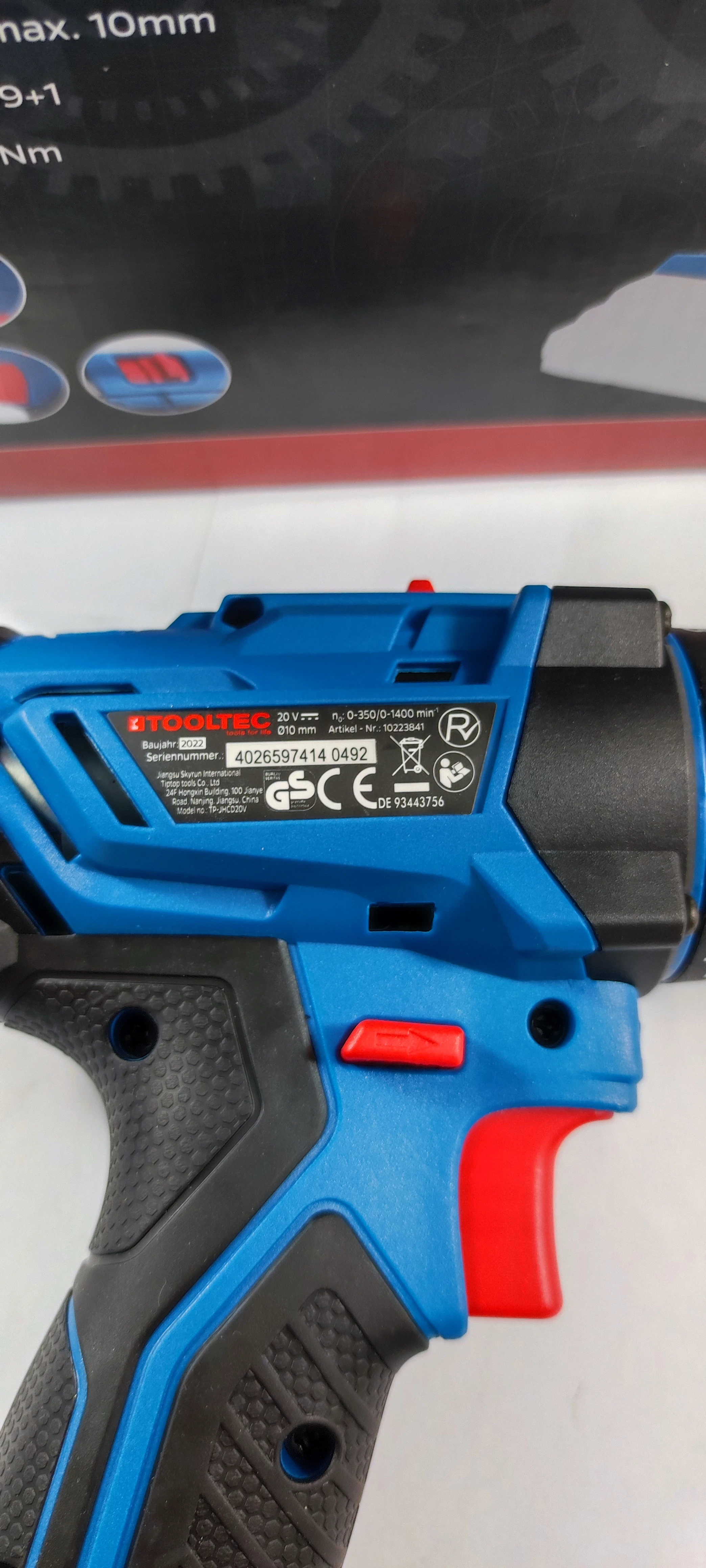 wkretarka-tooltec-zasilanie-akumulator-20-v-napiecie-v-20-v