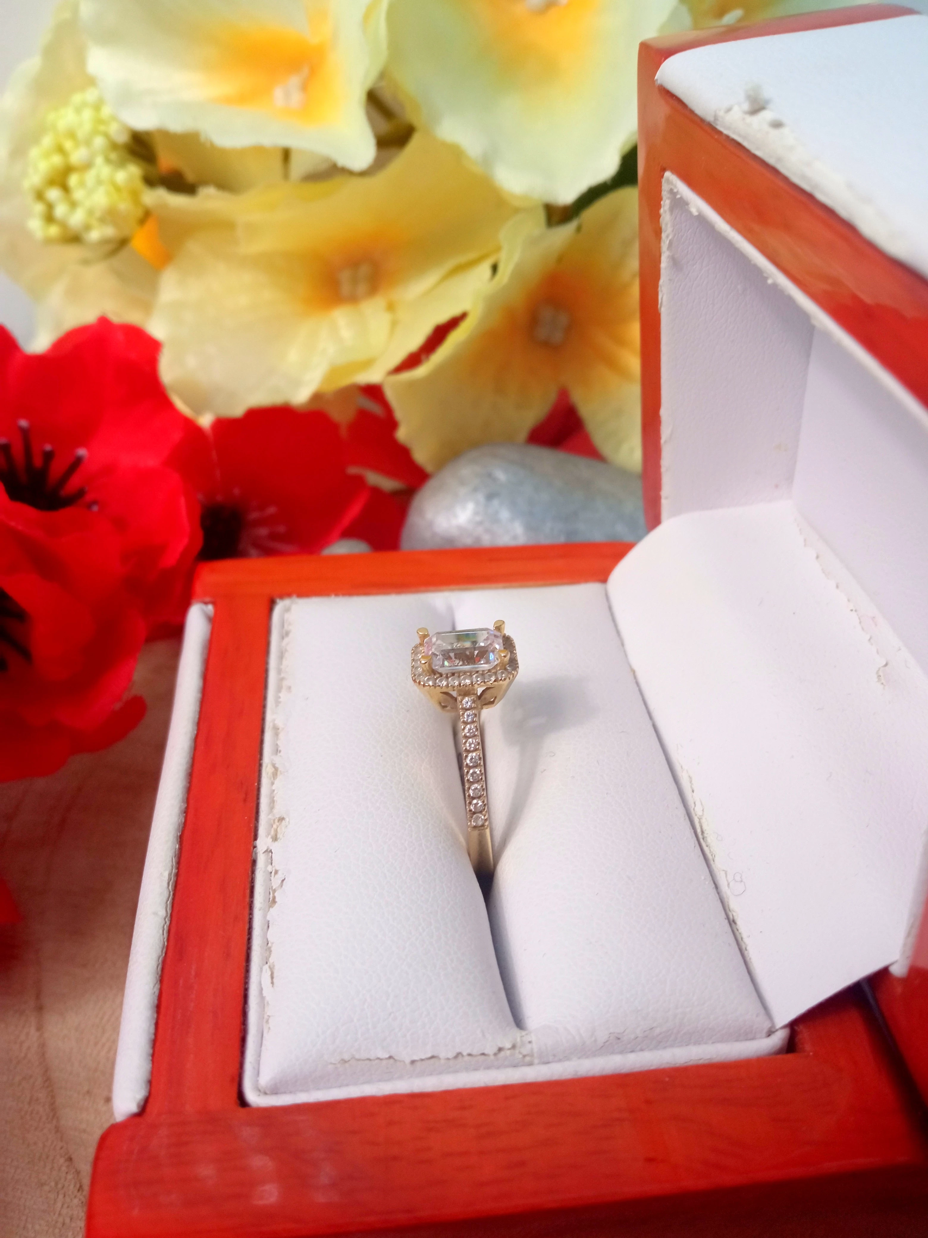 zloty-pierscionek-prostokat-248gr-pr-585-yes-product-id-7383ce44-e5d3-4455-b7fc-23d5328c9e4c