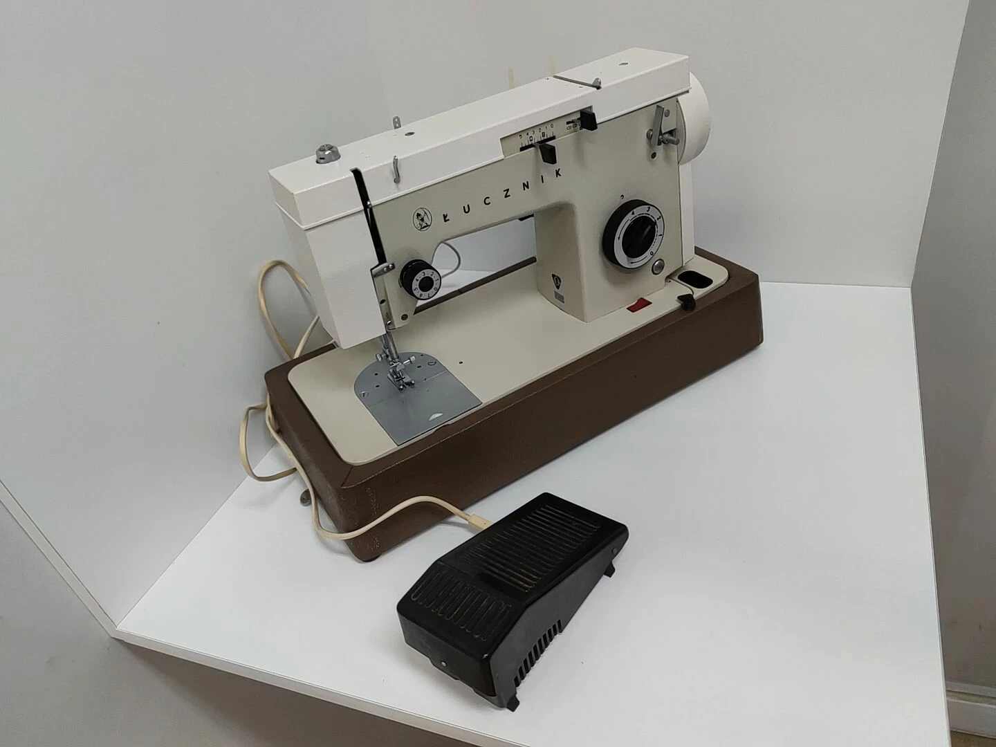 maszyna-do-szycia-lucznik-723-stan-uzywany