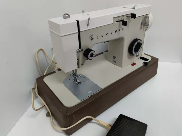 maszyna-do-szycia-lucznik-723-ean-gtin-5902022182250