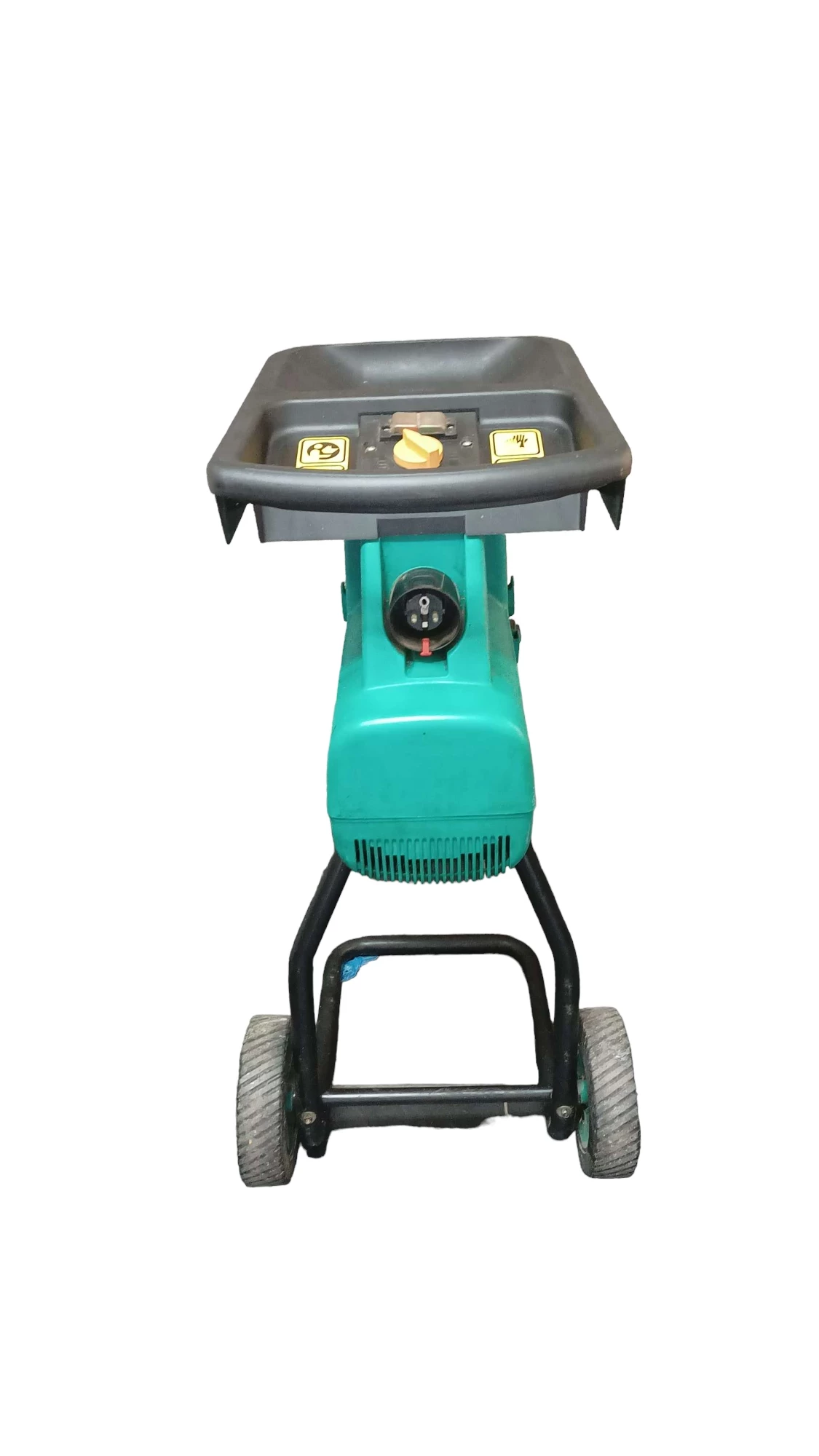 rozdrabniacz-do-galezi-bosch-axt-2200-hp-frez-stan-uzywany