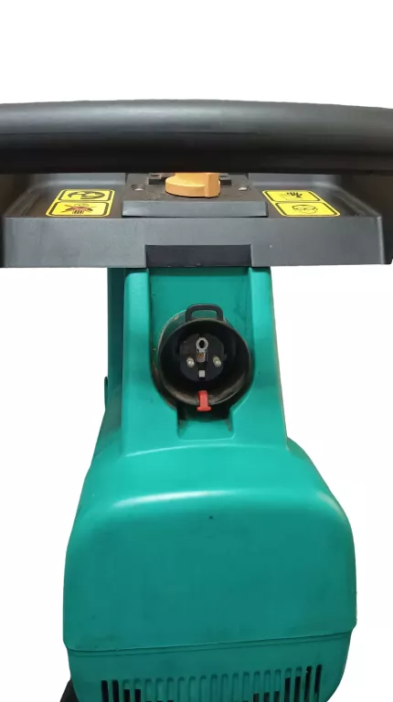 rozdrabniacz-do-galezi-bosch-axt-2200-hp-frez-marka-bosch