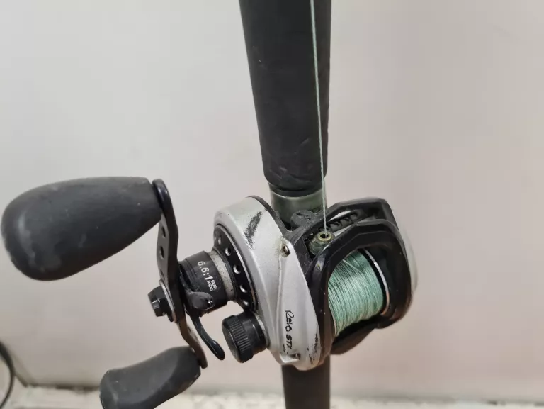 WĘDKA ABU GARCIA VOLATILE PIKE + REVO4 STX-L