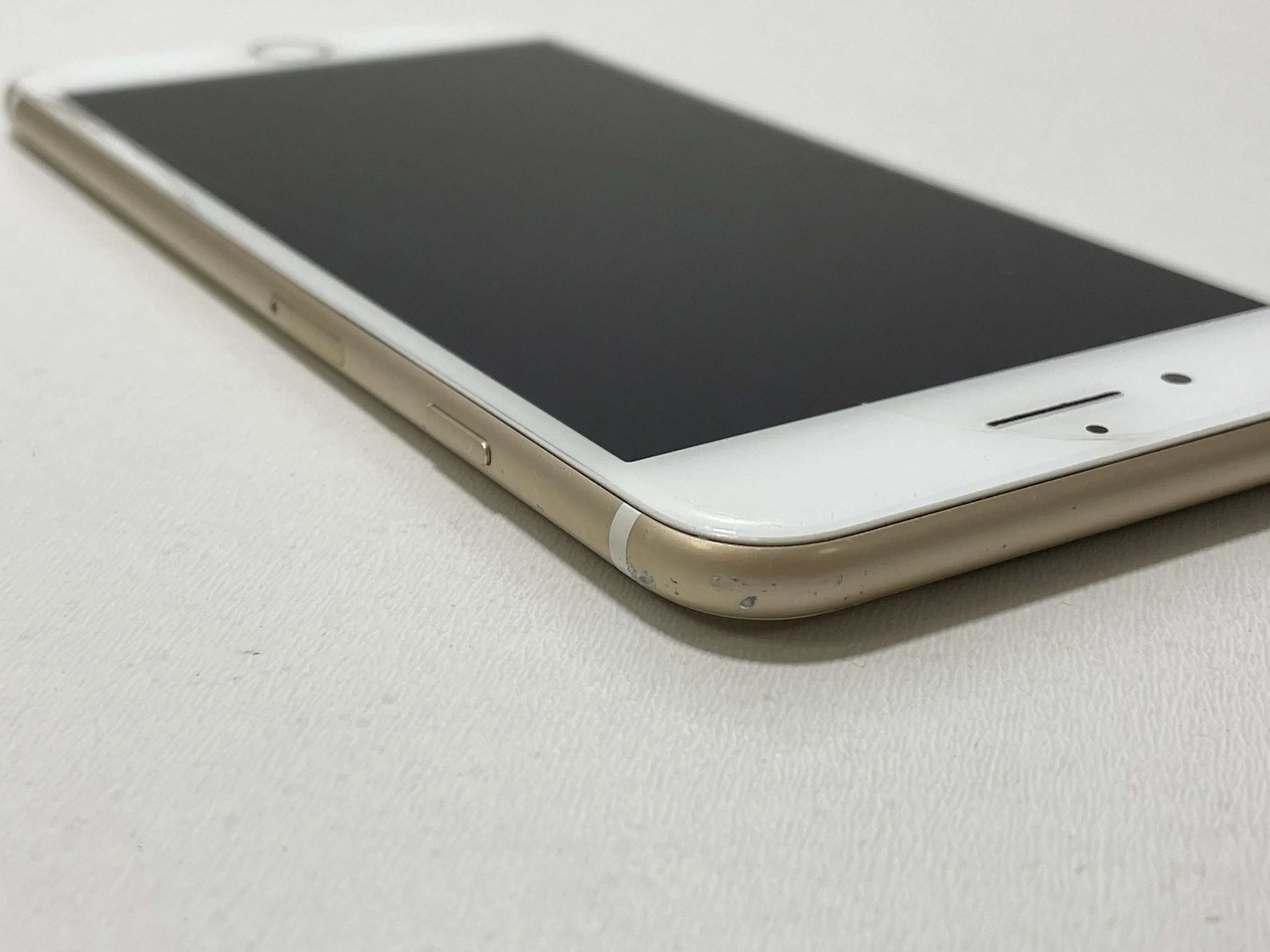 telefon-apple-iphone-7-plus-32gb-pekniety-pojemnosc-akumulatora-2900