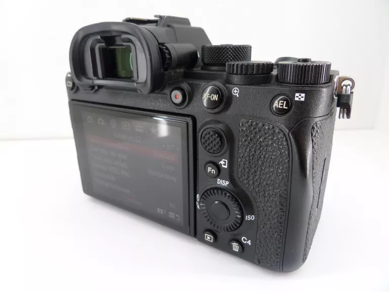 APARAT CYFROWY SONY A7R IV BODY
