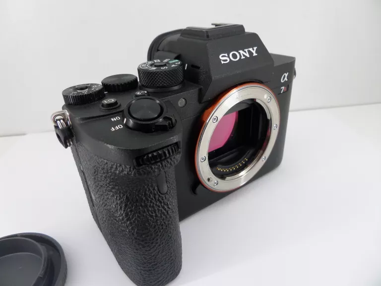 APARAT CYFROWY SONY A7R IV BODY