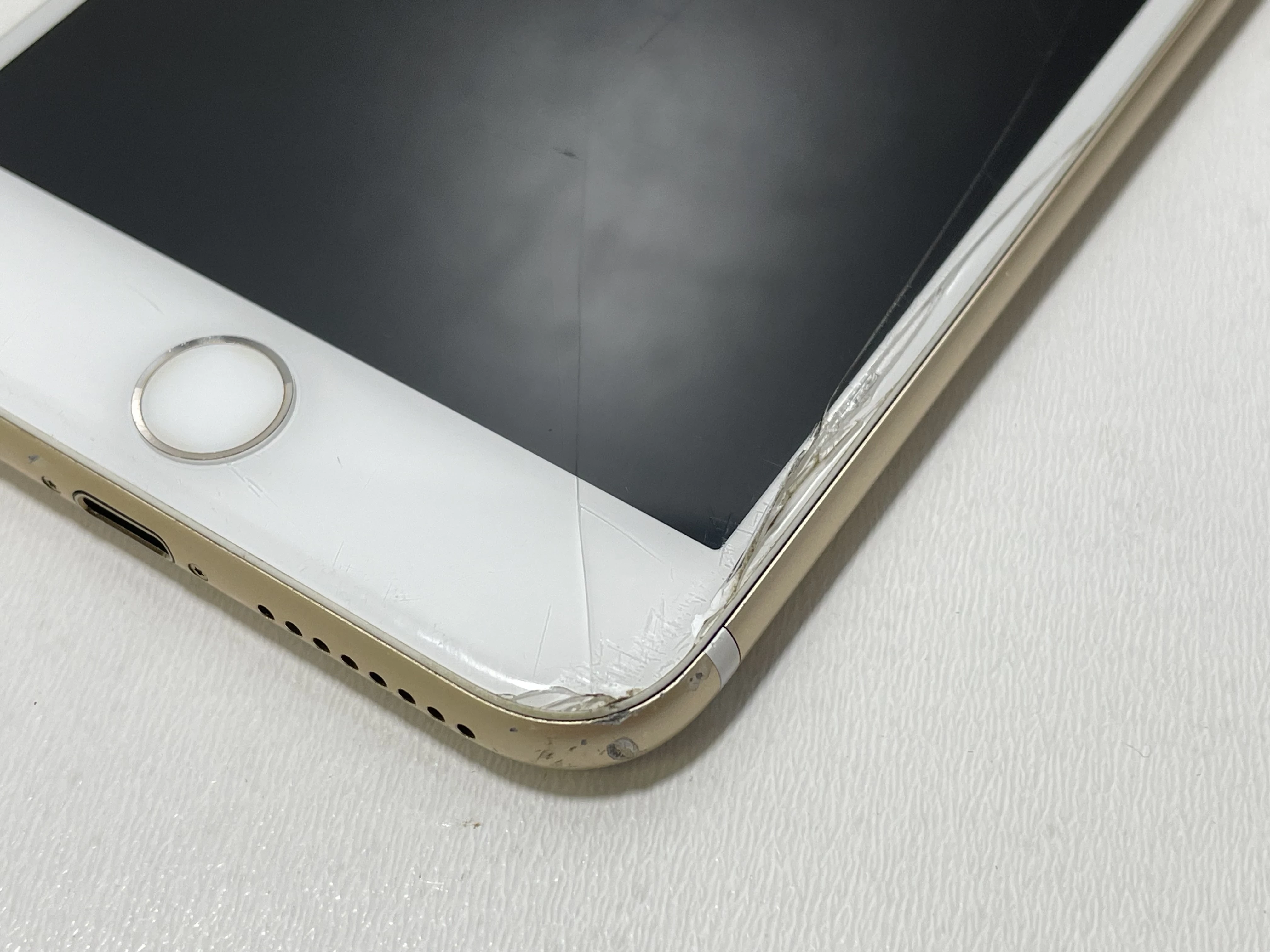 telefon-apple-iphone-7-plus-32gb-pekniety-przekatna-ekranu-55