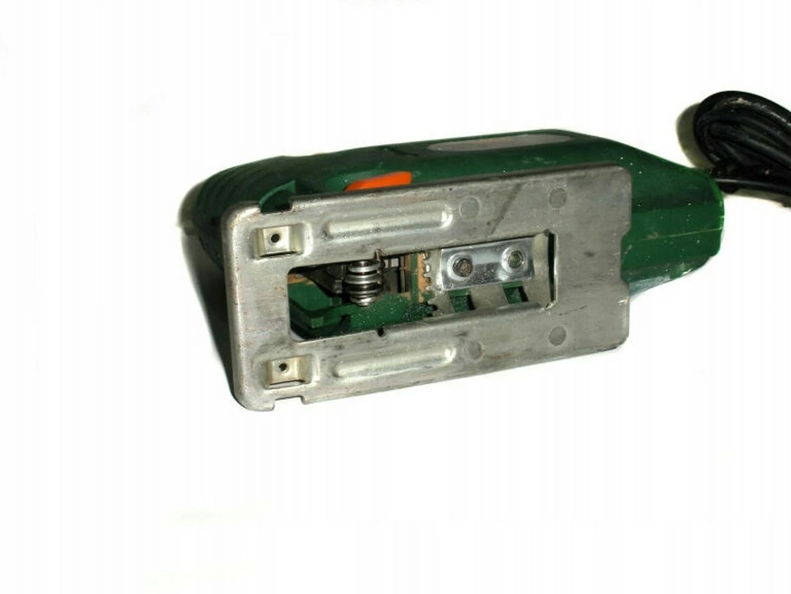 wyrzynarka-tecform-56g135-500w-opis-mocowanie-brzeszczotu-205041-222245