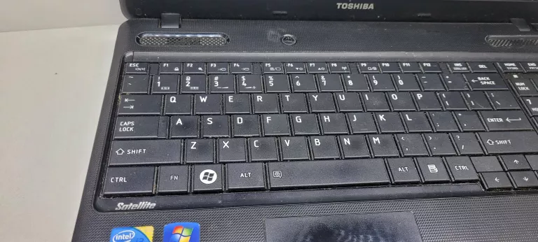 LAPTOP TOSHIBA SATELITE C660-170 WIN 7