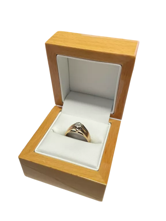 wyrob-jubilerski-pierscionek-333-311g-material-zloto