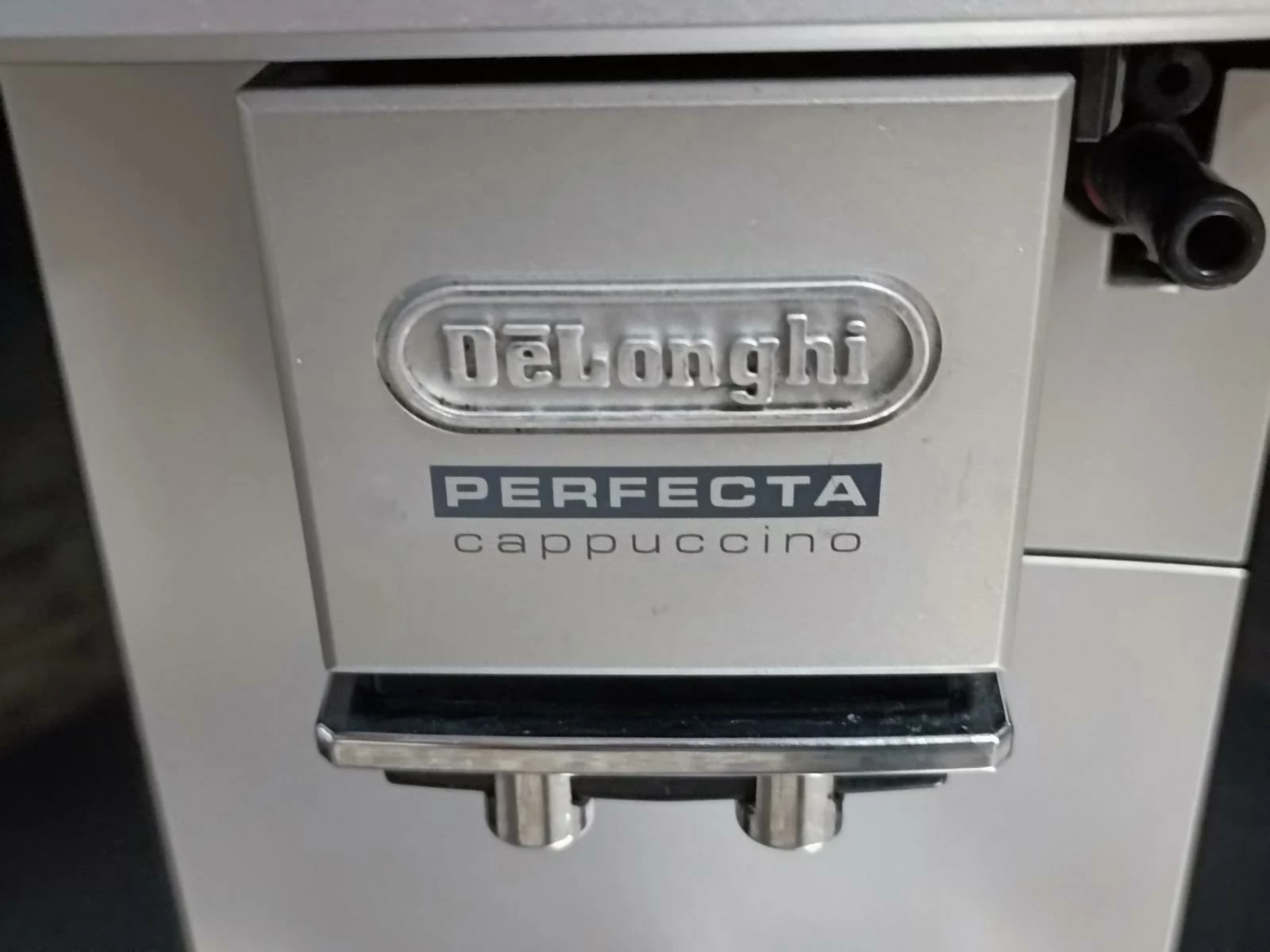 ekspres-de-longhi-perfecta-esam-5500-kod-producenta-perfecta-esam-5500
